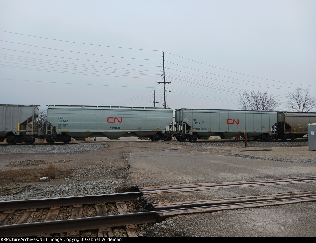 CN 114940 & CN 114253